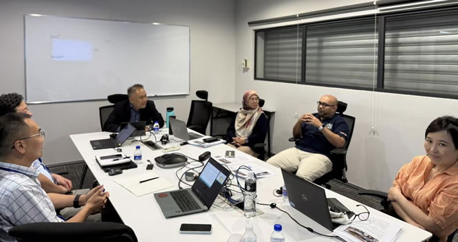 QIWT国焊培会见英国总部财务总监及亚太区负责人 QIWT国焊培会见英国总部财务总监及亚太区负责人